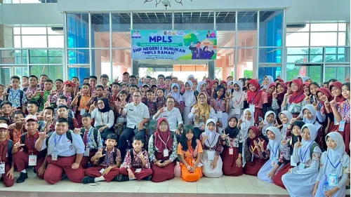 SMP Negeri 1 Nunukan Laksanakan Kunjungan Ramah Tamah ke Kantor Bupati dalam Rangka MPLS Hari Ketiga